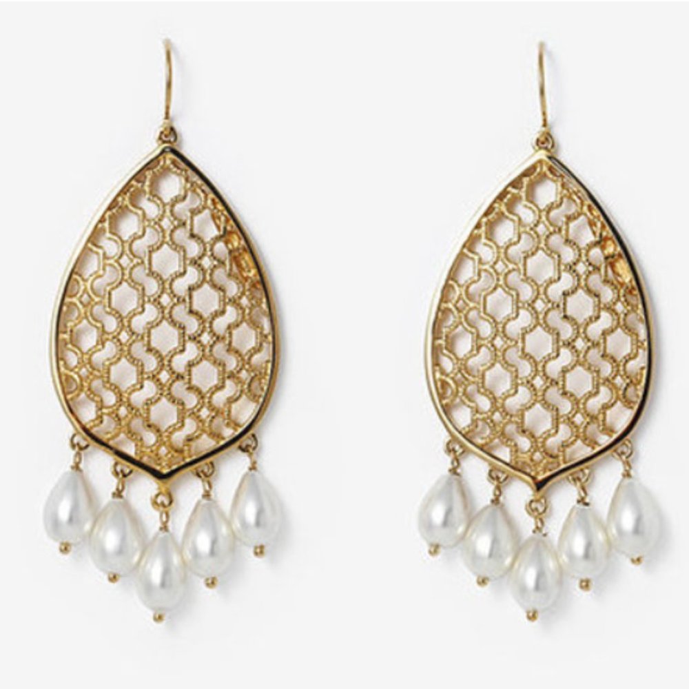ISHARYA Teardrop Royal Filigree Pearl Earrings